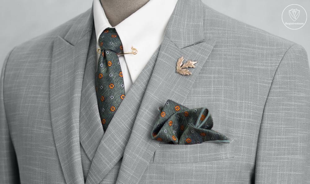 Bộ Suit Xám Rêu Nhạt Hoạ Tiết Kẻ Modern Fit TGS386