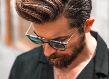 Cách Mặc Áo Vest Nam Mà Không “bị Già” Trước Tuổi