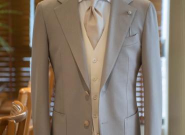 May Vest Nam Chuẩn Đẹp – Tôn Dáng, Sang Trọng, Đẳng Cấp Phái Mạnh