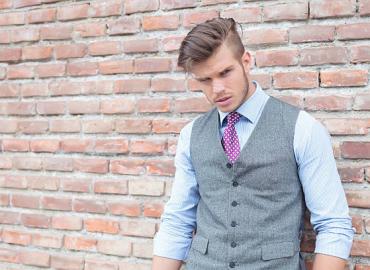 Bộ Vest Thanh Niên – Chuẩn Soái Ca Với Phong Cách Trẻ Trung Hiện Đại