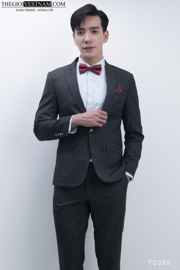 Bộ Suit Đen Sọc Trắng Mỏng Modern Fit TGS265 - hình 1