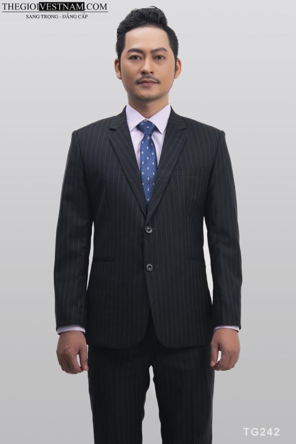 Bộ Suit Đen Sọc Vàng Classic Fit TGS242 - hình 1