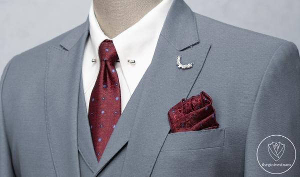 Bộ Suit Xám Trắng Phối Đột Chỉ Viền Modern Fit TGS376 - hình 3
