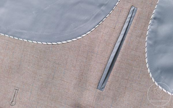 Bộ Suit Nâu Nhạt Hoạ Tiết Kẻ Classic Fit TGS382 - hình 4