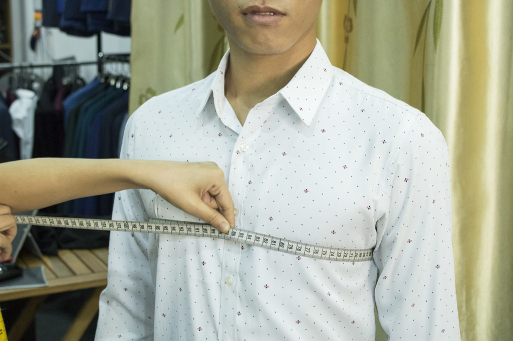 Đo vòng ngực chuẩn cho vest