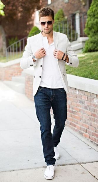 Vest trắng nam phong cách Hàn Quốc hiện đại, form slim-fit tôn dáng