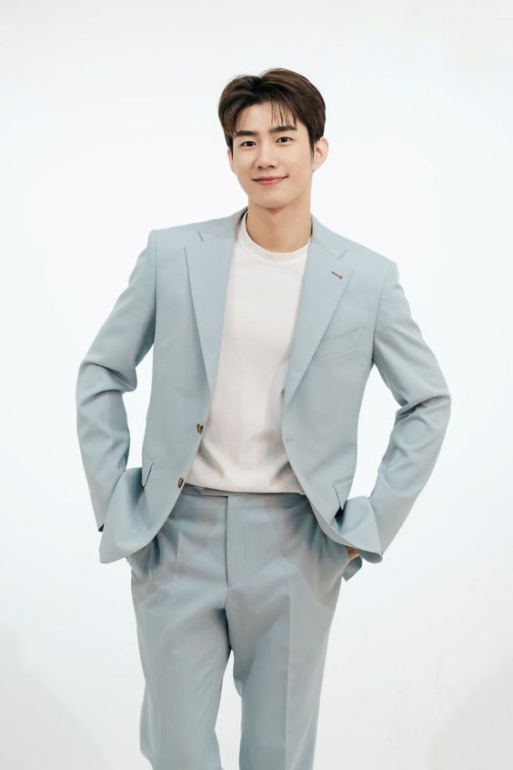 Vest nam Hàn Quốc tông pastel trẻ trung và năng động