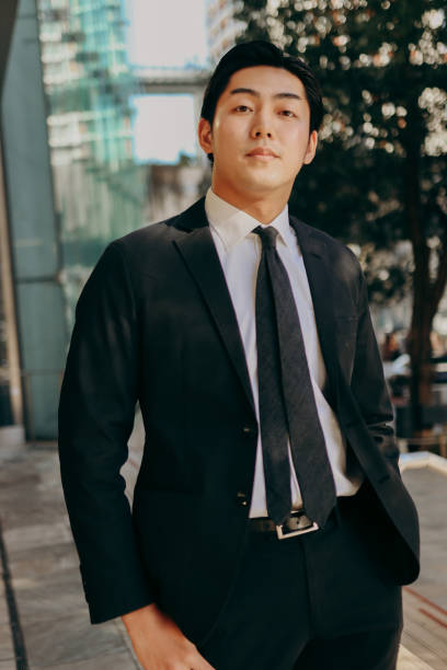 Bộ vest nam Hàn Quốc màu be phối áo thun trắng trẻ trung